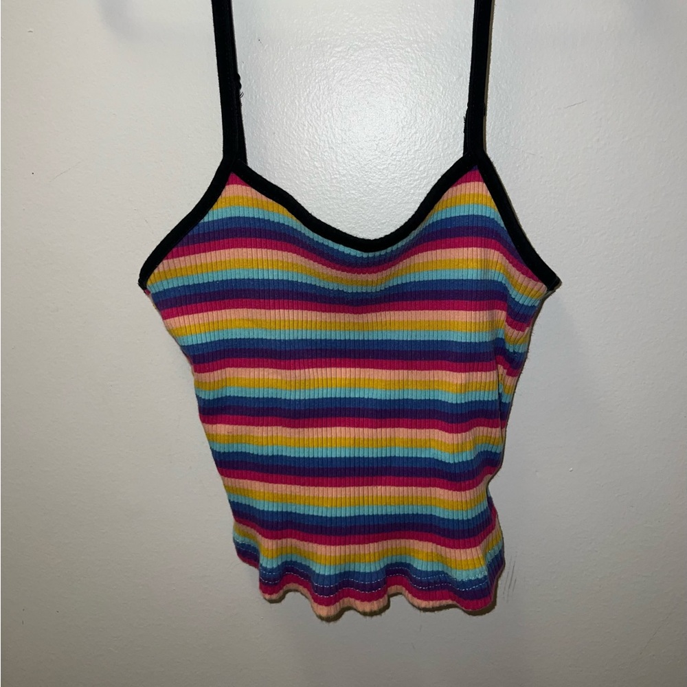small rainbow top 🌈